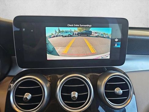 Used 2020 Mercedes-Benz GLC 300 image 13