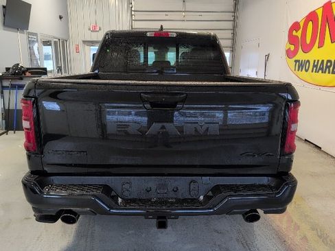 New 2026 RAM 1500 4x4 Crew Cab image 3