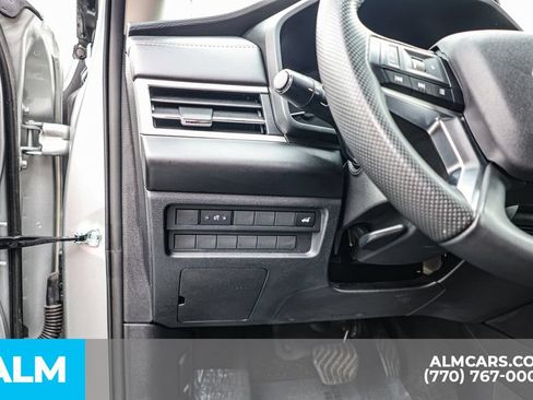 Used 2025 Mitsubishi Outlander SE FWD image 28