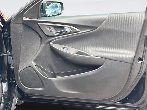 Used 2025 Chevrolet Malibu RS FWD image 29