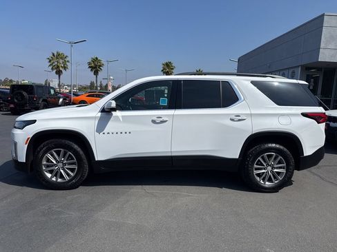 Used 2023 Chevrolet Traverse LT FWD image 4