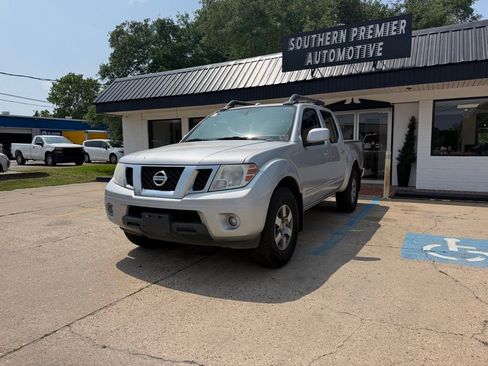Used 2013 Nissan Frontier PRO-4X w/ Pro-4x Luxury Pkg AWD/4WD image 1