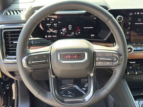New 2026 GMC Canyon AT4 w/ AT4 Premium Package AWD/4WD image 10