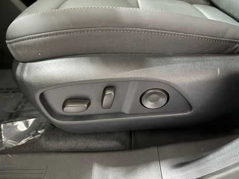 New 2026 GMC Terrain AT4 w/ Convenience Package III AWD/4WD image 6
