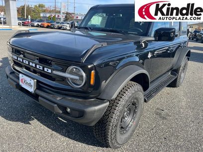 New 2025 Ford Bronco Outer Banks w/ Sasquatch Package