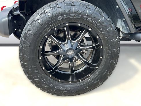 Used 2022 Jeep Gladiator Rubicon w/ Trailer Tow Package image 12