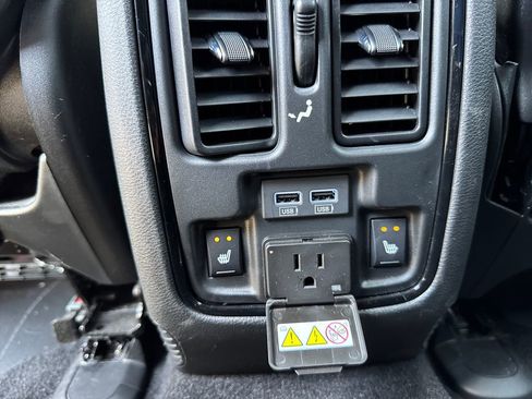 Used 2021 Dodge Durango GT image 31