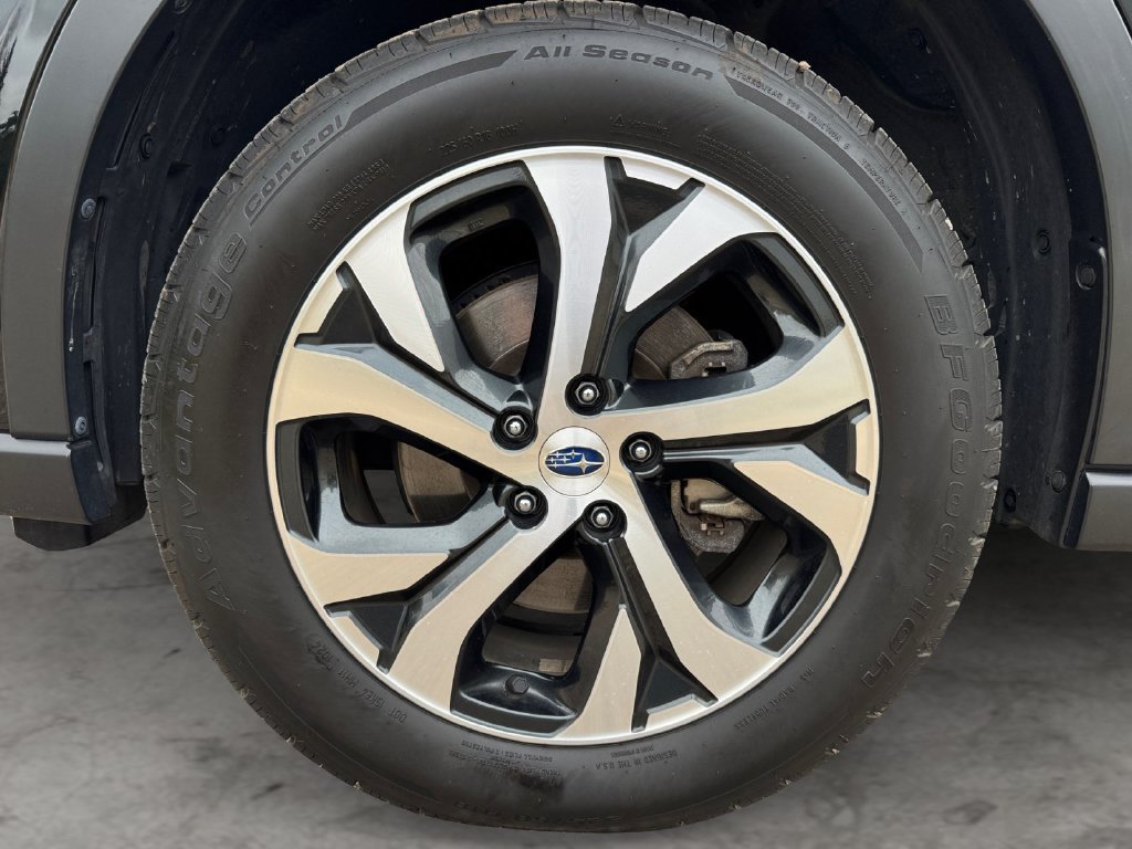 Used 2021 Subaru Outback Touring AWD/4WD image 9