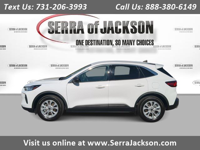 Used 2024 Ford Escape Active FWD image 1
