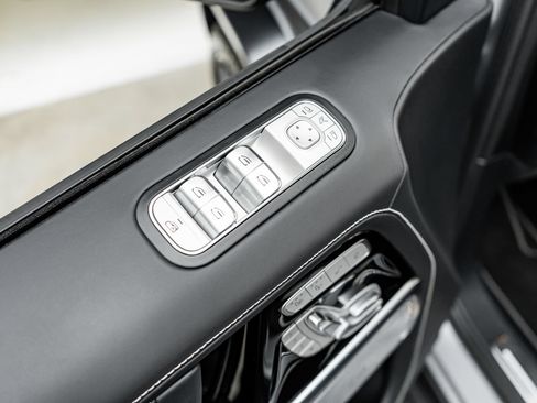 Used 2025 Mercedes-Benz G 63 AMG 4MATIC image 25
