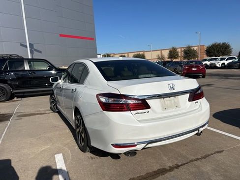 Used 2017 Honda Accord EX-L image 5