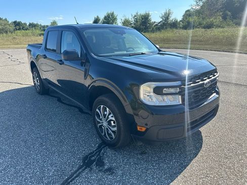 Used 2023 Ford Maverick XL FWD image 2