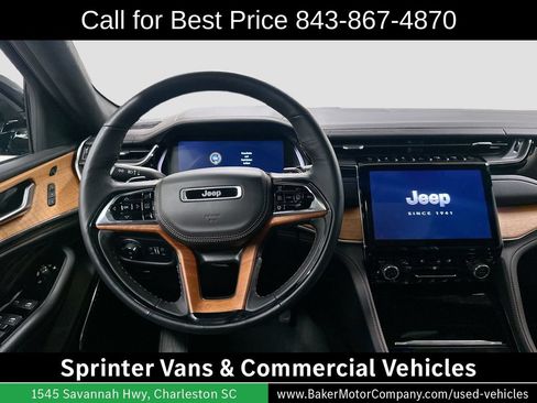 Used 2023 Jeep Grand Cherokee Summit AWD/4WD image 24