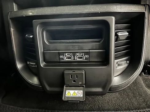 Used 2022 RAM 1500 Laramie w/ Off Road Group AWD/4WD image 26