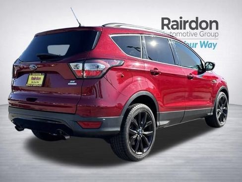 Used 2018 Ford Escape SE w/ SE Sport Appearance Package FWD image 7