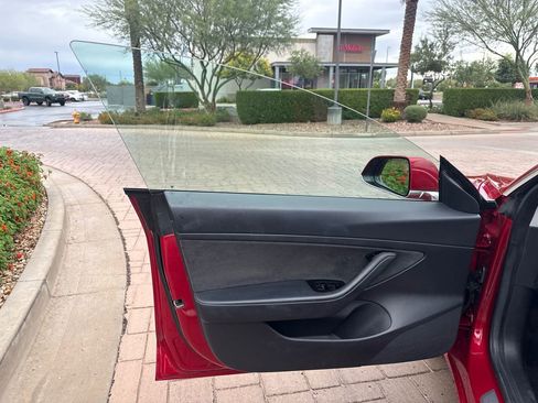 Used 2020 Tesla Model 3 Standard Range Plus image 7