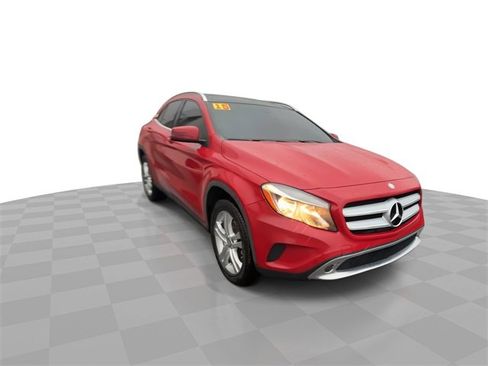 Used 2015 Mercedes-Benz GLA 250 4MATIC image 3