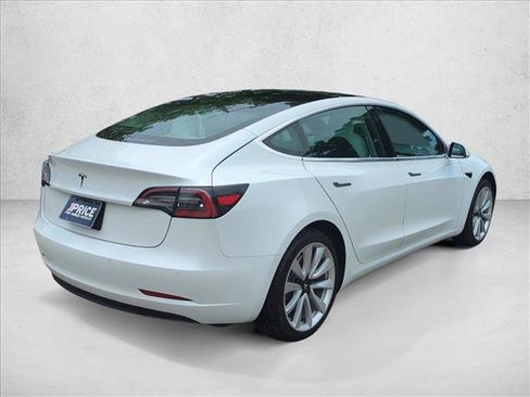 Used 2019 Tesla Model 3 Standard Range Plus RWD image 5