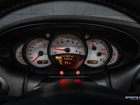 Used 2004 Porsche 911 Carrera 4S AWD/4WD image 18