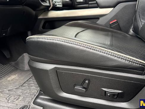 Used 2023 RAM 3500 Laramie image 13