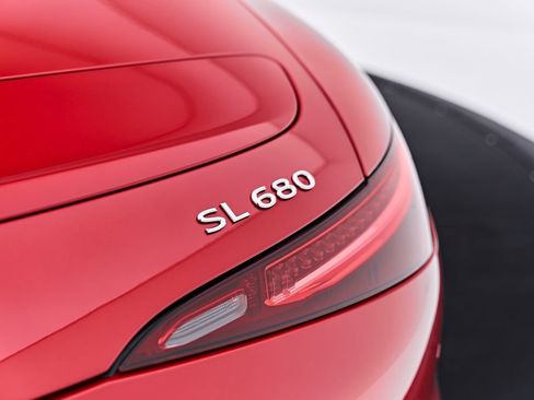 Used 2026 Mercedes-Benz Maybach SL 680 image 47