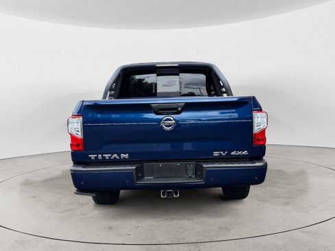 Used 2021 Nissan Titan SV w/ SV Convenience Package AWD/4WD image 6