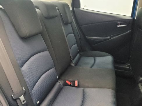 Used 2017 Toyota Yaris iA image 19