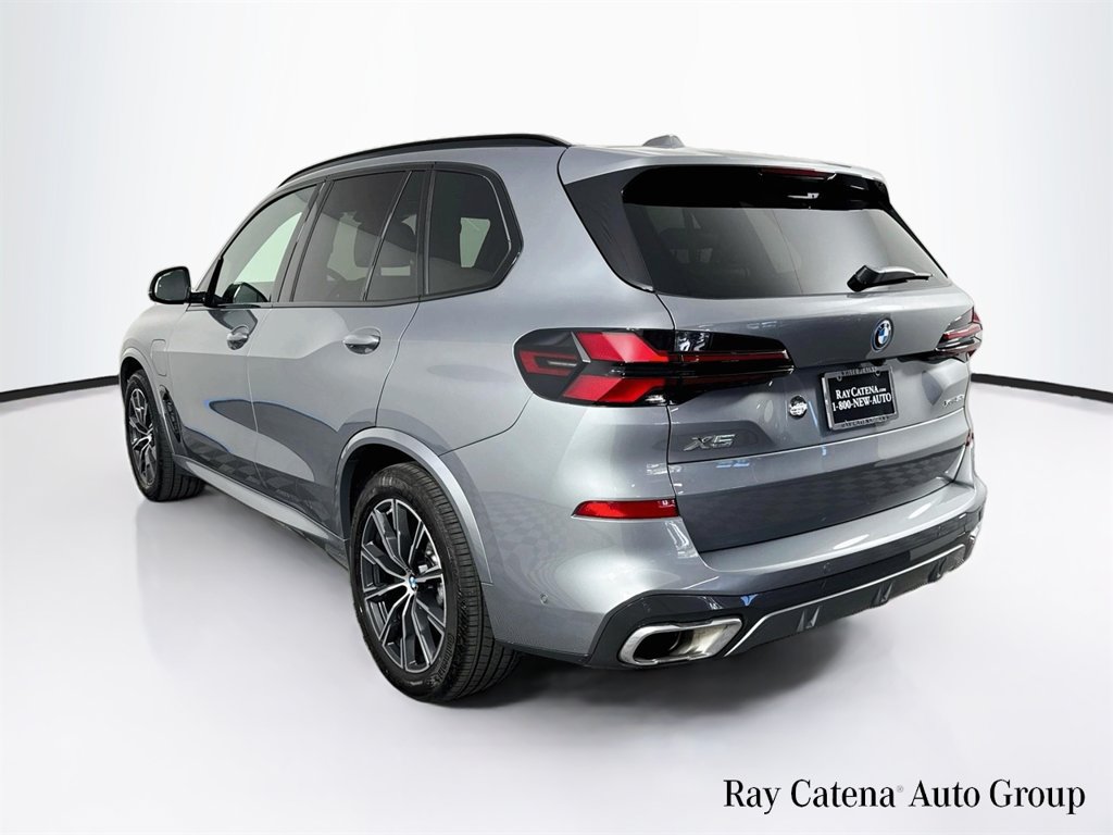 Used 2026 BMW X5 xDrive50e w/ M Sport Package AWD/4WD image 5
