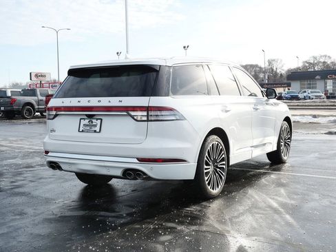 Used 2023 Lincoln Aviator Black Label w/ Dynamic Handling Package image 3