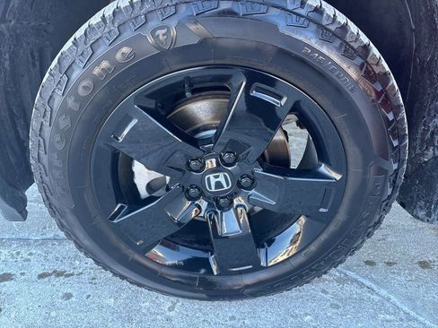 Certified 2025 Honda Ridgeline Black Edition image 31