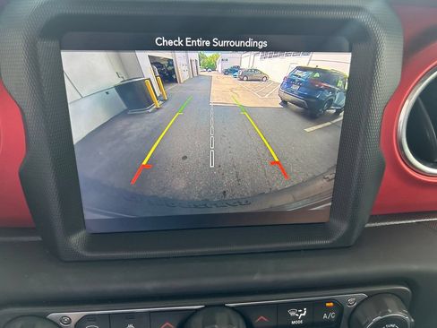 Used 2019 Jeep Wrangler Unlimited Rubicon AWD/4WD image 25