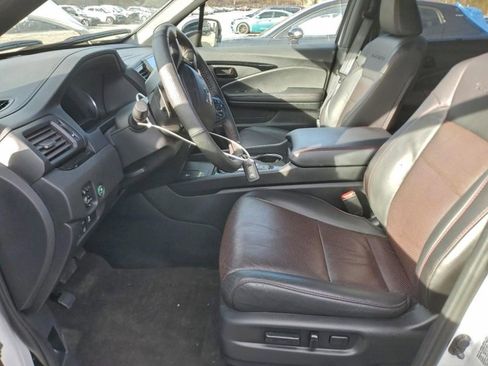 Used 2024 Honda Passport Black Edition image 5