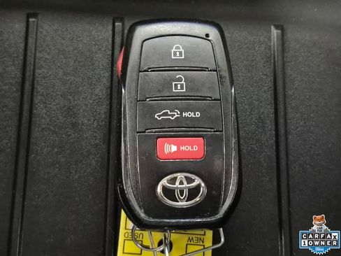 Used 2023 Toyota Tundra Limited AWD/4WD image 28