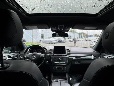 Used 2019 Mercedes-Benz GLE 400 4MATIC w/ Premium 2 Package image 26
