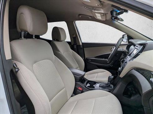 Used 2017 Hyundai Santa Fe Sport FWD image 19