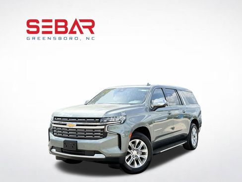 Used 2023 Chevrolet Suburban Premier RWD image 1