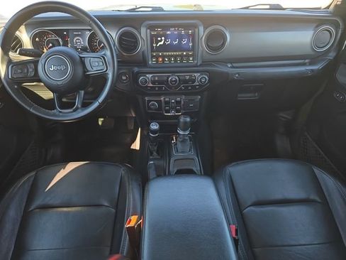 Used 2021 Jeep Gladiator Sport image 9