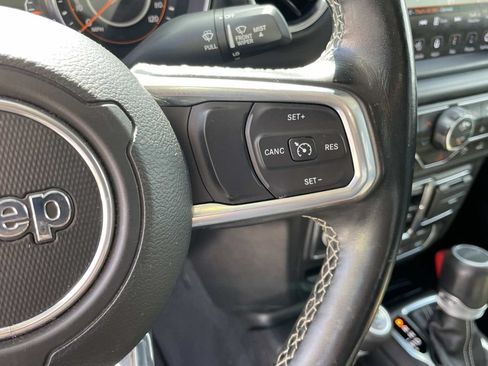 Used 2020 Jeep Gladiator Overland AWD/4WD image 20