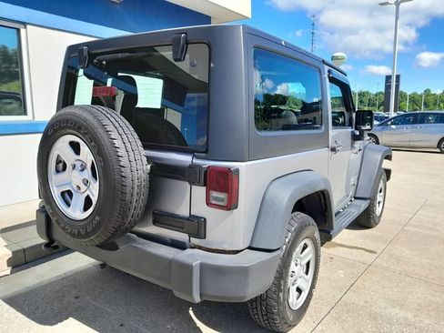 Used 2014 Jeep Wrangler Sport AWD/4WD image 8