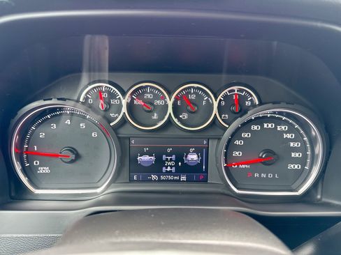 Used 2022 Chevrolet Silverado 1500 LT Trail Boss w/ Bed Protection Package AWD/4WD image 39