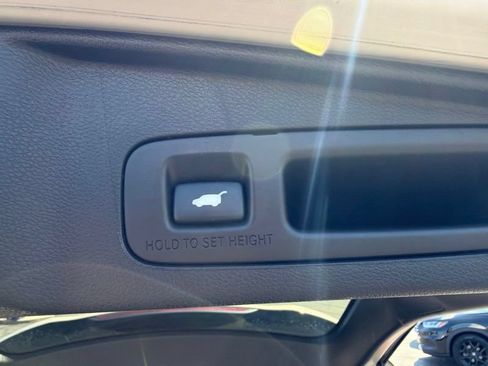Used 2018 Honda CR-V EX-L image 11
