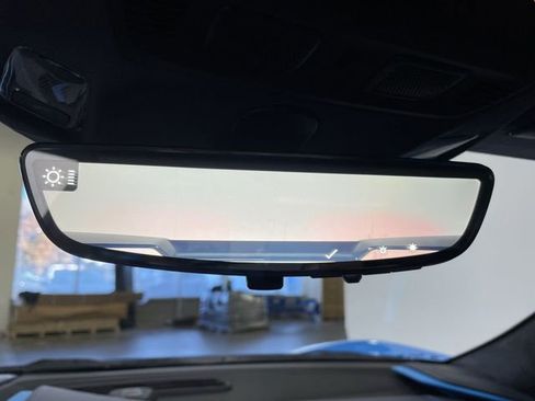 Used 2021 Chevrolet Corvette Stingray Premium Cpe w/ Z51 Performance Package image 24