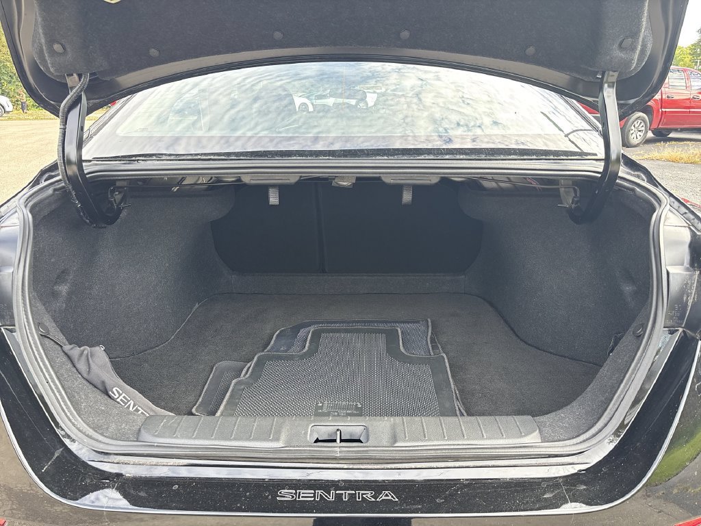 Certified 2025 Nissan Sentra SV w/ All-Weather Package FWD image 16