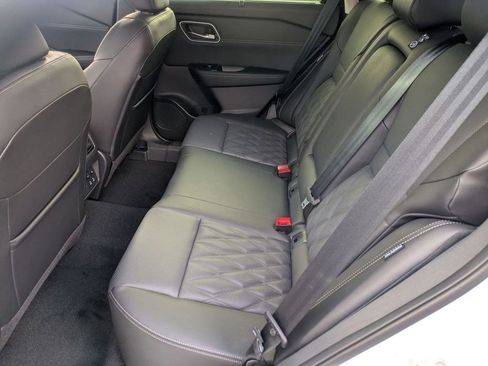 New 2026 Nissan Rogue Platinum w/ Platinum Premium Package AWD/4WD image 46