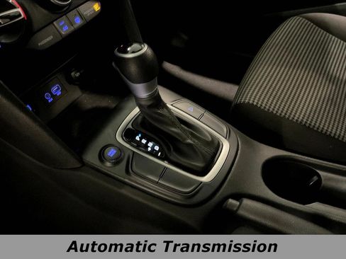 Used 2021 Hyundai Kona SE FWD image 17