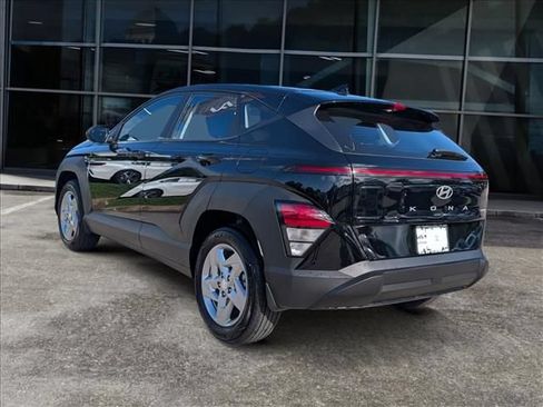 Used 2026 Hyundai Kona SE FWD image 3
