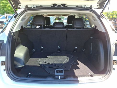 Used 2022 Jeep Compass Latitude w/ Sun and Sound Group AWD/4WD image 28