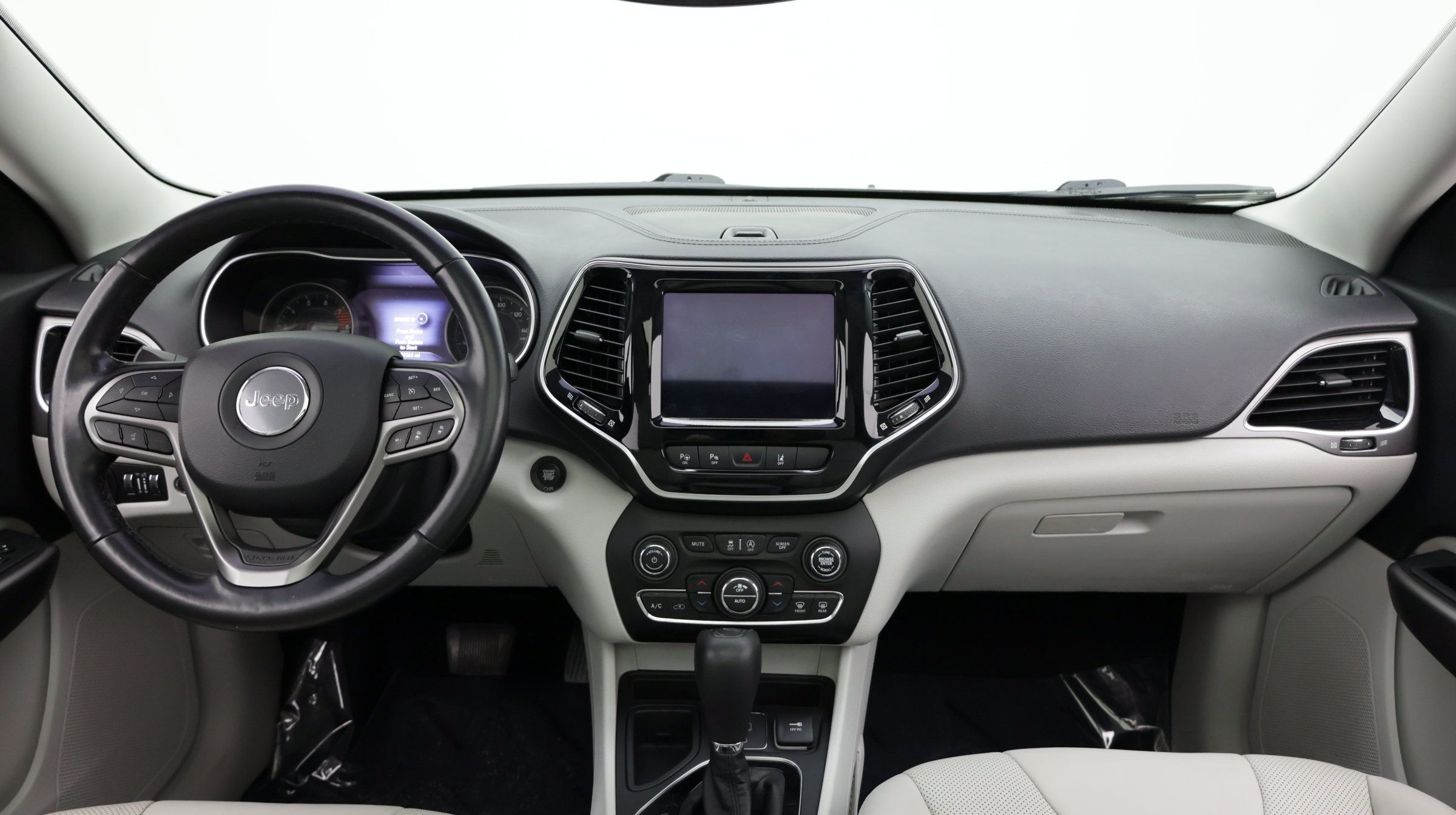 Used 2021 Jeep Cherokee Limited FWD image 30