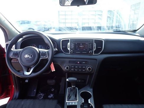 Used 2019 Kia Sportage LX image 19