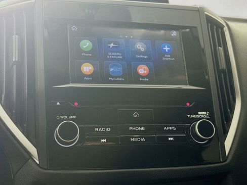 Used 2021 Subaru Crosstrek 2.0i Premium image 16